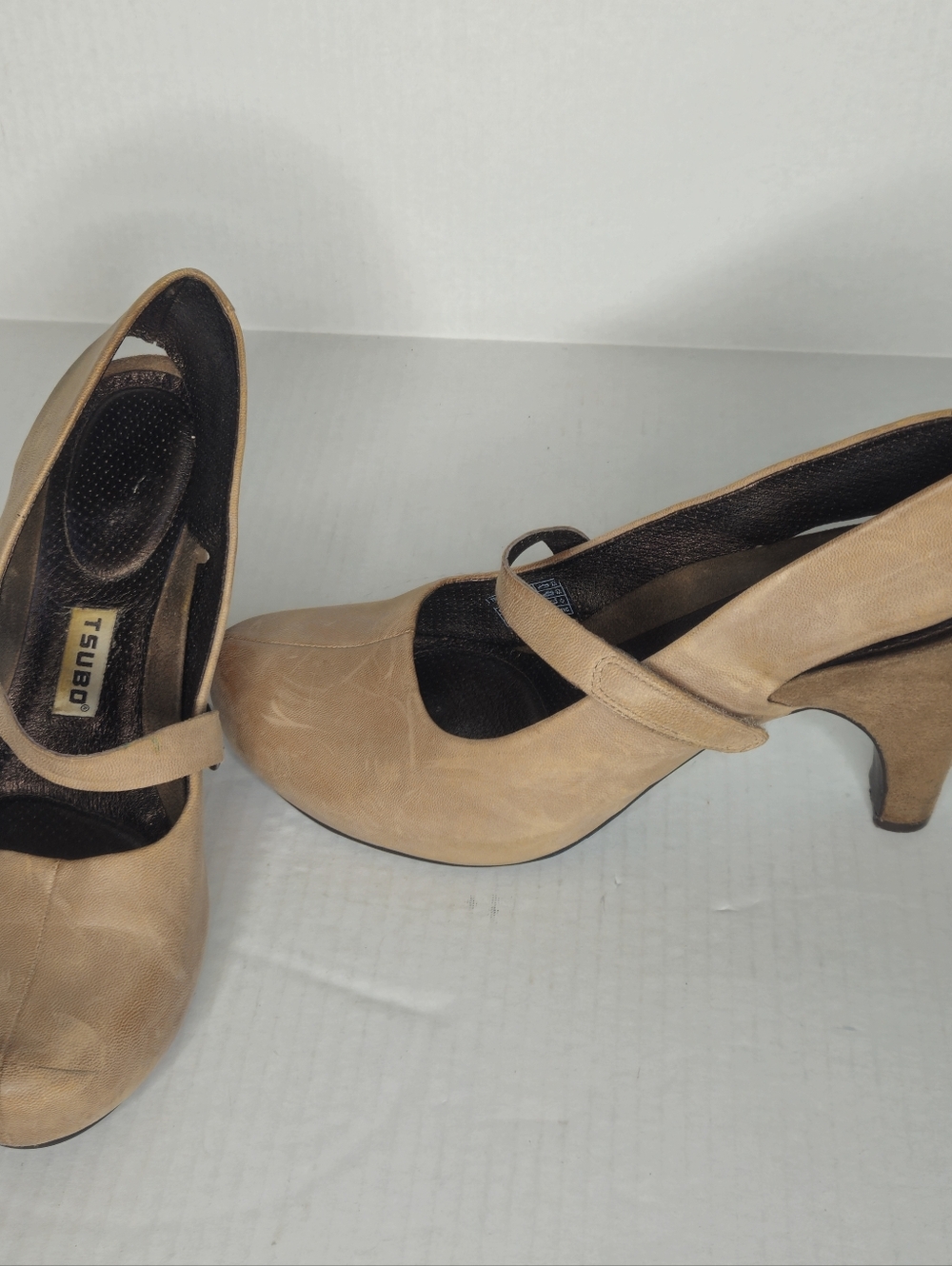 TSUBO Acrea Tan Leather Classic Mary Jane Comfort Slingback Pump Heels Sz 9.5